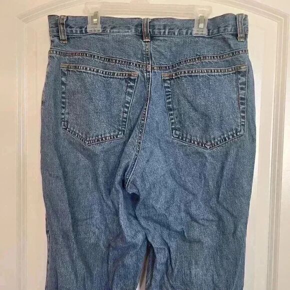 Eddie Bauer Women's Med Wash Blue Denim Cotton Cropped/Capri Jeans - Picture 8 of 10